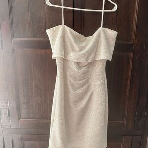 Elegant White Strapless Dress